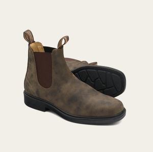 Like New Dress / Chisel Toe Blundstones in Rustic Brown